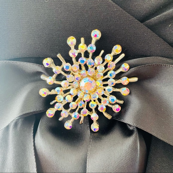 Cache Stunning Black Long Ruffle & Ribbon Brooch Formal Dress Size 8 - Picture 10 of 11